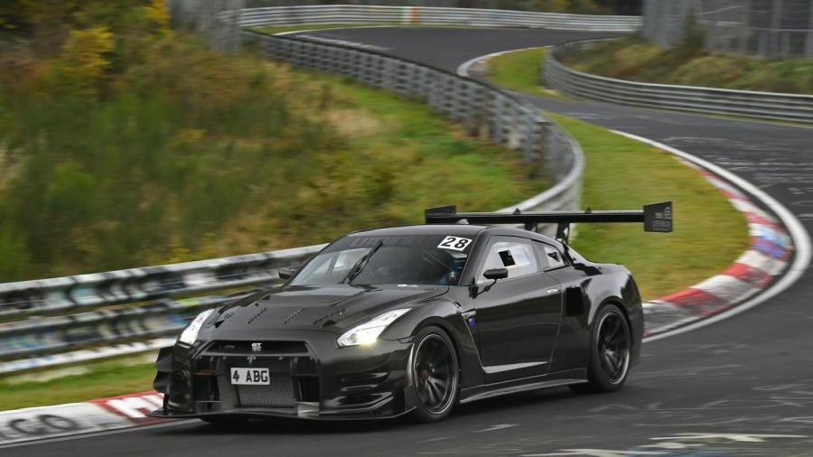  Nissan GT-R LM1 RS by Litchfield 2017 года  (фото 20 из 35)